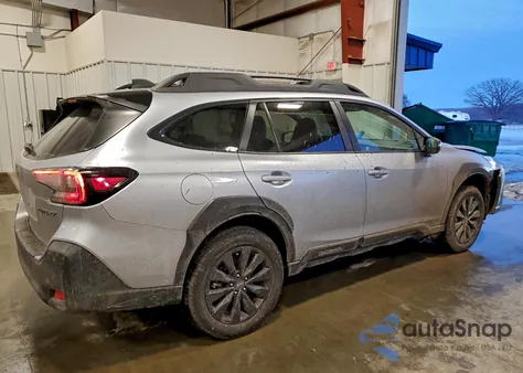 2025 Subaru Outback Onyx Edition z USA, uszkodzony, nr VIN 4S4BTALC8S3144145